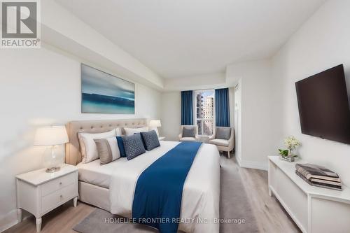 1506 - 188 Doris Avenue, Toronto, ON - Indoor Photo Showing Bedroom