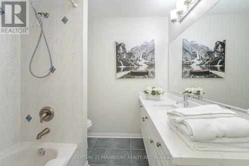 2159 Baronwood Drive, Oakville, ON - Indoor Photo Showing Bathroom