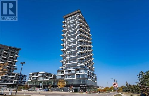 1302 - 297 Oak Walk Drive, Oakville (Uptown Core), ON - Outdoor