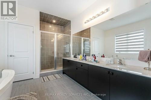 36 Lowell Crescent, Brampton, ON - Indoor Photo Showing Bathroom