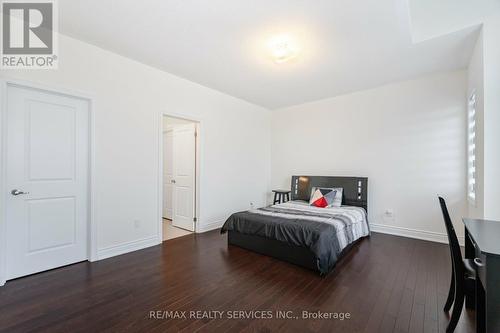 36 Lowell Crescent, Brampton, ON - Indoor Photo Showing Bedroom