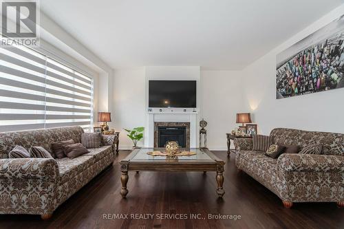 36 Lowell Crescent, Brampton, ON - Indoor Photo Showing Living Room With Fireplace