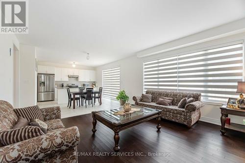 36 Lowell Crescent, Brampton, ON - Indoor Photo Showing Living Room