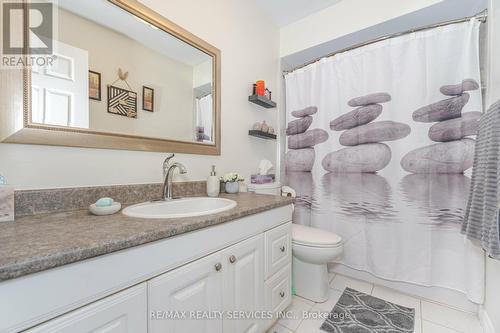 16 Montrose Place, Brampton, ON - Indoor Photo Showing Bathroom