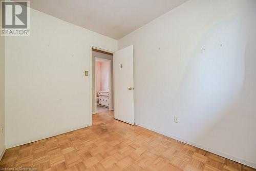 3174 Centennial Drive, Burlington, ON - Indoor Photo Showing Other Room