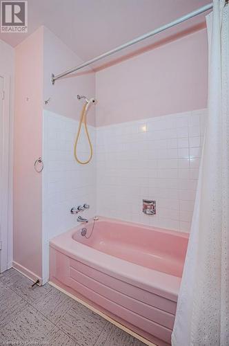 3174 Centennial Drive, Burlington, ON - Indoor Photo Showing Bathroom