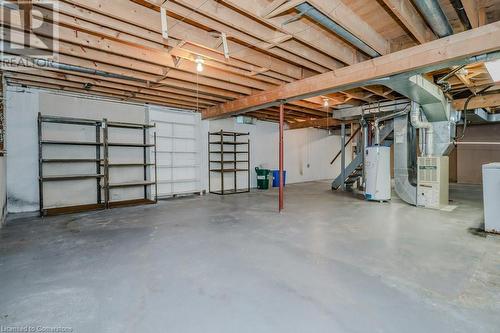 3174 Centennial Drive, Burlington, ON - Indoor Photo Showing Laundry Room