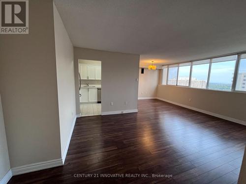 1811 - 3590 Kaneff Crescent, Mississauga, ON - Indoor