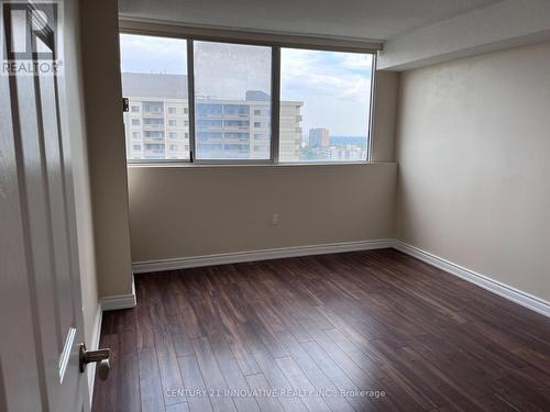 1811 - 3590 Kaneff Crescent, Mississauga, ON - Indoor Photo Showing Other Room