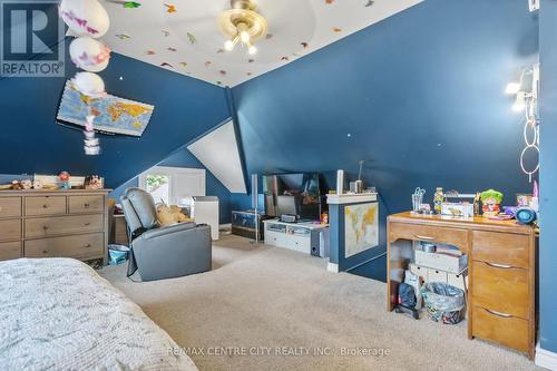 12 Oliver Street, St. Thomas, ON - Indoor Photo Showing Bedroom