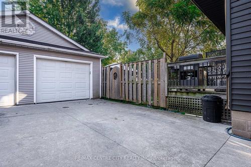 12 Oliver Street, St. Thomas, ON - Outdoor With Exterior