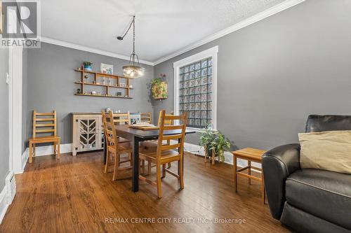 12 Oliver Street, St. Thomas, ON - Indoor Photo Showing Dining Room