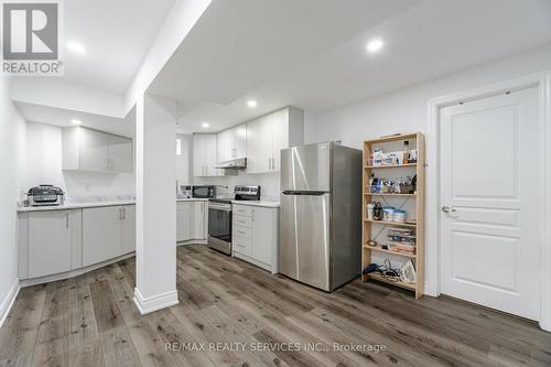 220 Learmont Avenue, Caledon, ON - Indoor Photo Showing Kitchen