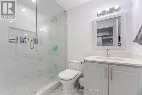 220 Learmont Avenue, Caledon, ON - Indoor Photo Showing Bathroom