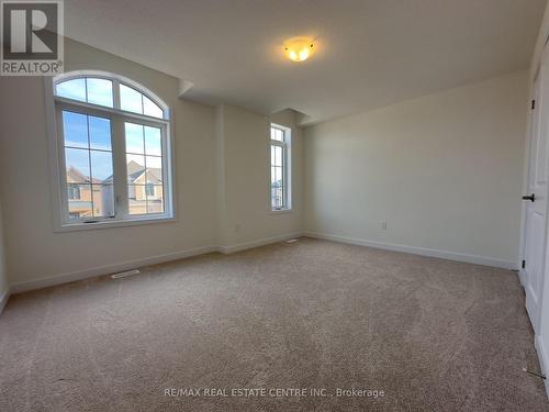 60 Moss Drive, Cambridge, ON - Indoor Photo Showing Other Room