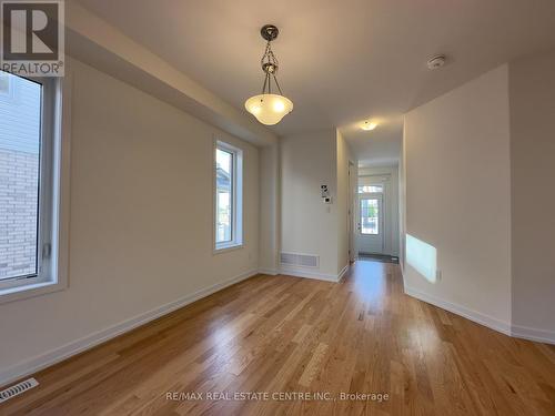 60 Moss Drive, Cambridge, ON - Indoor Photo Showing Other Room