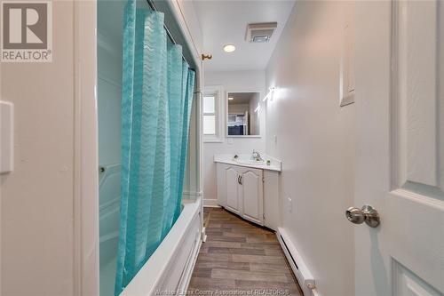 5334 Concession Rd 5 South, Amherstburg, ON - Indoor Photo Showing Bathroom