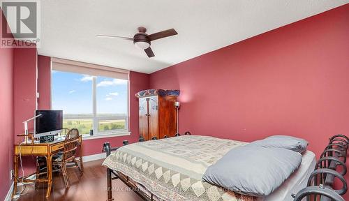 Ph14 - 1060 Sheppard Avenue W, Toronto (York University Heights), ON - Indoor Photo Showing Bedroom