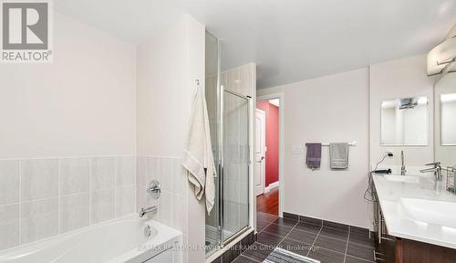 Ph14 - 1060 Sheppard Avenue W, Toronto (York University Heights), ON - Indoor Photo Showing Bathroom