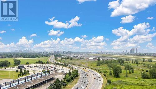 Ph14 - 1060 Sheppard Avenue W, Toronto (York University Heights), ON - Outdoor With View