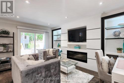 227 Chalfield Lane, Mississauga, ON - Indoor Photo Showing Living Room