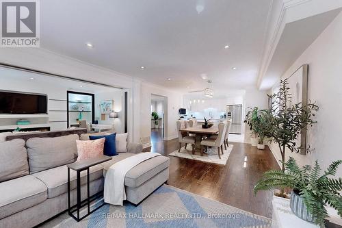 227 Chalfield Lane, Mississauga, ON - Indoor Photo Showing Living Room