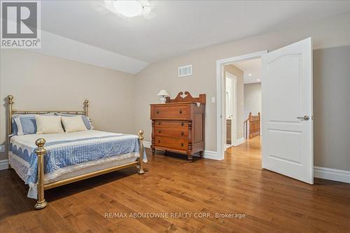 298 River Side Drive, Oakville, ON - Indoor Photo Showing Bedroom