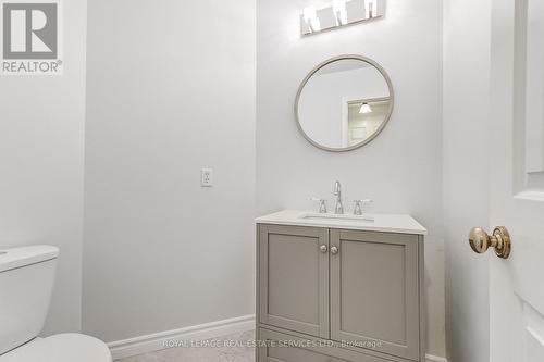 2785 Lindholm Crescent, Mississauga, ON - Indoor Photo Showing Bathroom