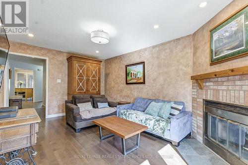 2785 Lindholm Crescent, Mississauga, ON - Indoor Photo Showing Living Room With Fireplace