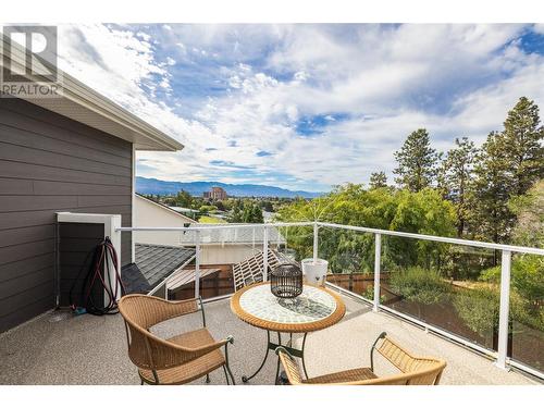 1195 Koby Court, Kelowna, BC - Outdoor With Exterior