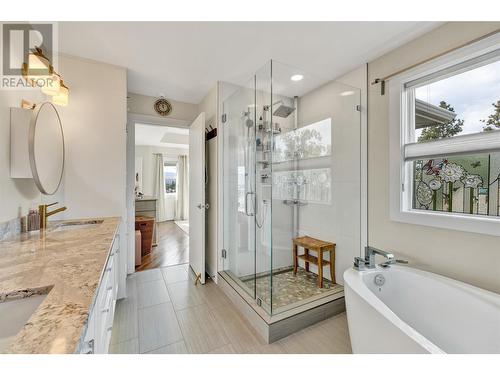 1195 Koby Court, Kelowna, BC - Indoor Photo Showing Bathroom