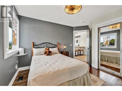 1195 Koby Court, Kelowna, BC - Indoor Photo Showing Bedroom