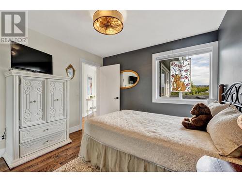 1195 Koby Court, Kelowna, BC - Indoor Photo Showing Bedroom