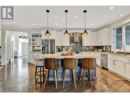 1195 Koby Court, Kelowna, BC - Indoor Photo Showing Kitchen With Upgraded Kitchen