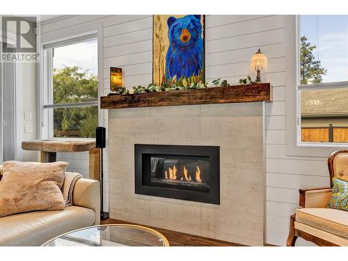 1195 Koby Court, Kelowna, BC - Indoor Photo Showing Living Room With Fireplace