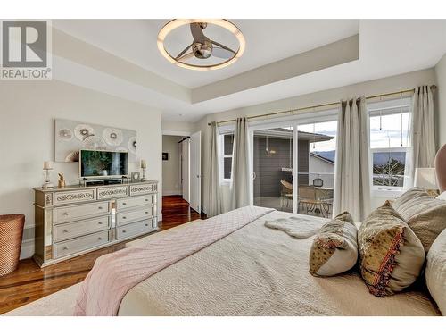 1195 Koby Court, Kelowna, BC - Indoor Photo Showing Bedroom