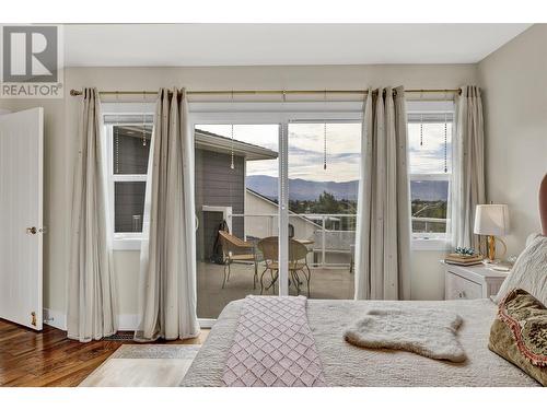 1195 Koby Court, Kelowna, BC - Indoor Photo Showing Bedroom