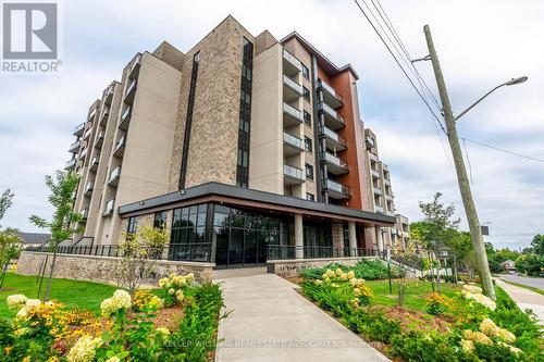 109 - 30 Hamilton Street S, Hamilton, ON - Outdoor With Facade