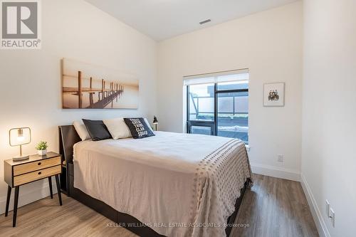 109 - 30 Hamilton Street S, Hamilton, ON - Indoor Photo Showing Bedroom