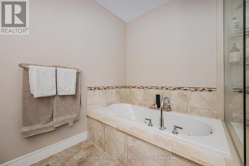 90 Cardigan Street, Guelph, ON - Indoor Photo Showing Bathroom