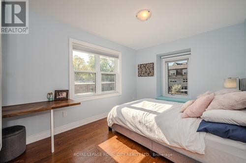 90 Cardigan Street, Guelph, ON - Indoor Photo Showing Bedroom