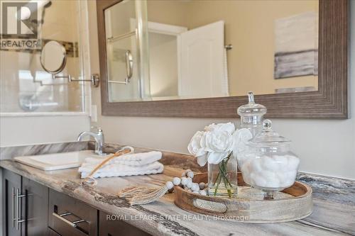 4 Cardiff Lane, Hamilton (Winona Park), ON - Indoor Photo Showing Bathroom