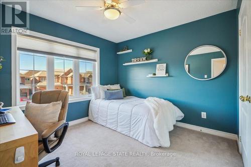 4 Cardiff Lane, Hamilton (Winona Park), ON - Indoor Photo Showing Bedroom