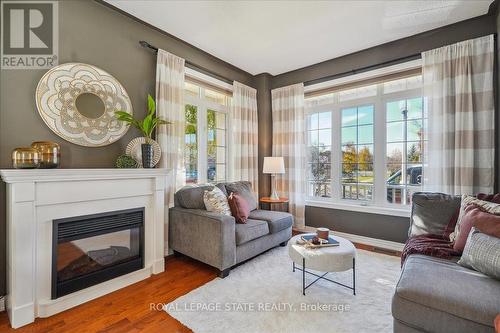 4 Cardiff Lane, Hamilton (Winona Park), ON - Indoor Photo Showing Living Room With Fireplace