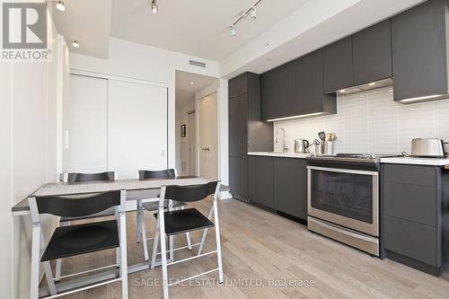 605 - 60 Colborne Street, Toronto, ON - Indoor Photo Showing Kitchen