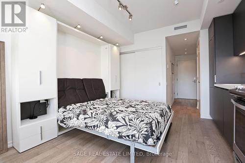 605 - 60 Colborne Street, Toronto, ON - Indoor Photo Showing Bedroom