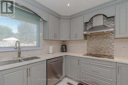 48 Garside Crescent, Brampton, ON - Indoor Photo Showing Kitchen With Upgraded Kitchen