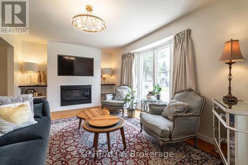 886 Reytan Boulevard, Pickering, ON - Indoor Photo Showing Living Room With Fireplace