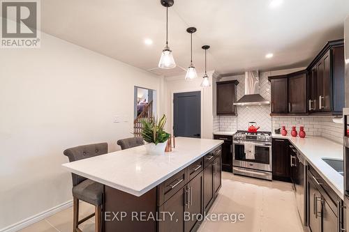 886 Reytan Boulevard, Pickering, ON - Indoor Photo Showing Kitchen With Upgraded Kitchen