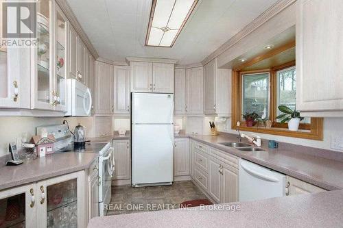 3 Lambrook Drive, Georgina, ON - Indoor Photo Showing Kitchen With Double Sink